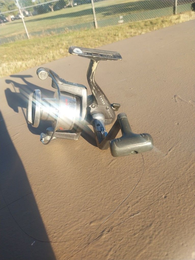 Penn Fishing Reel Size 3000