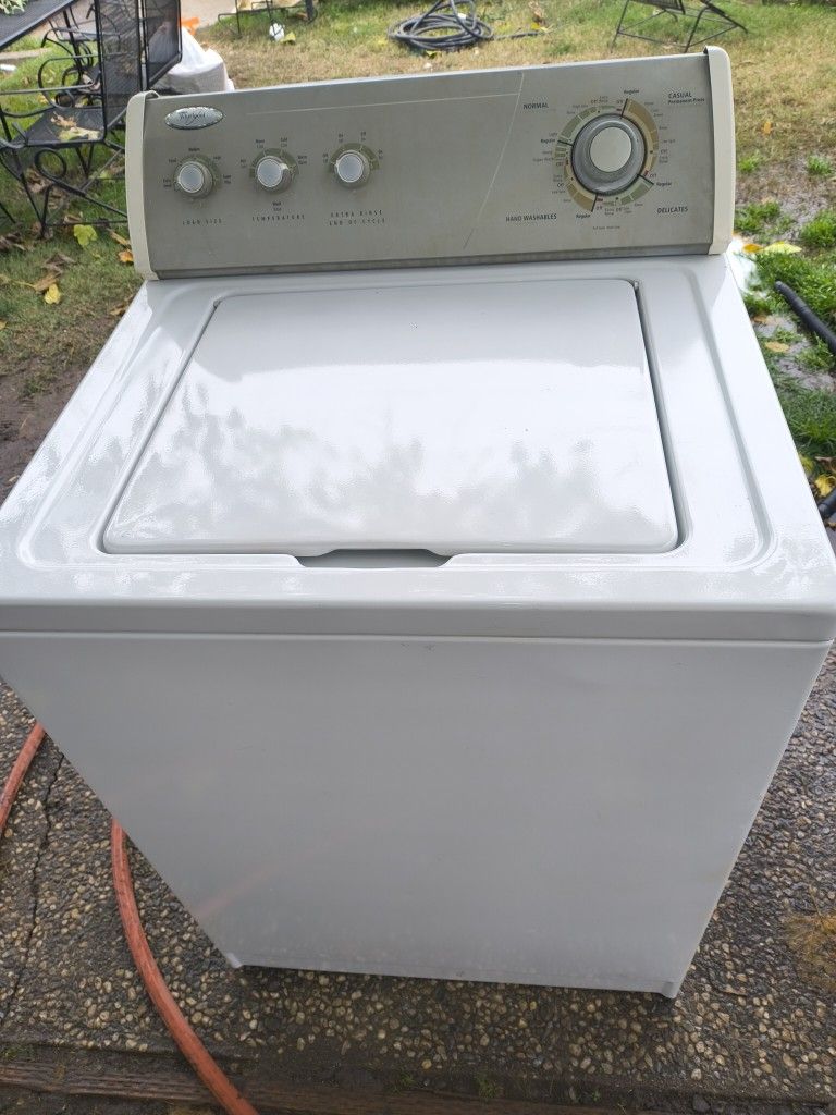 whirlpool washer for sale 200 30 DAY warranty delivery available also do repairs 