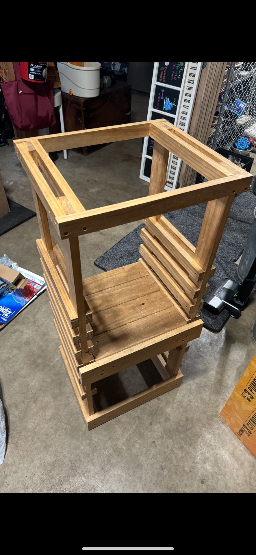 Kids Adjustable Stool/Tower