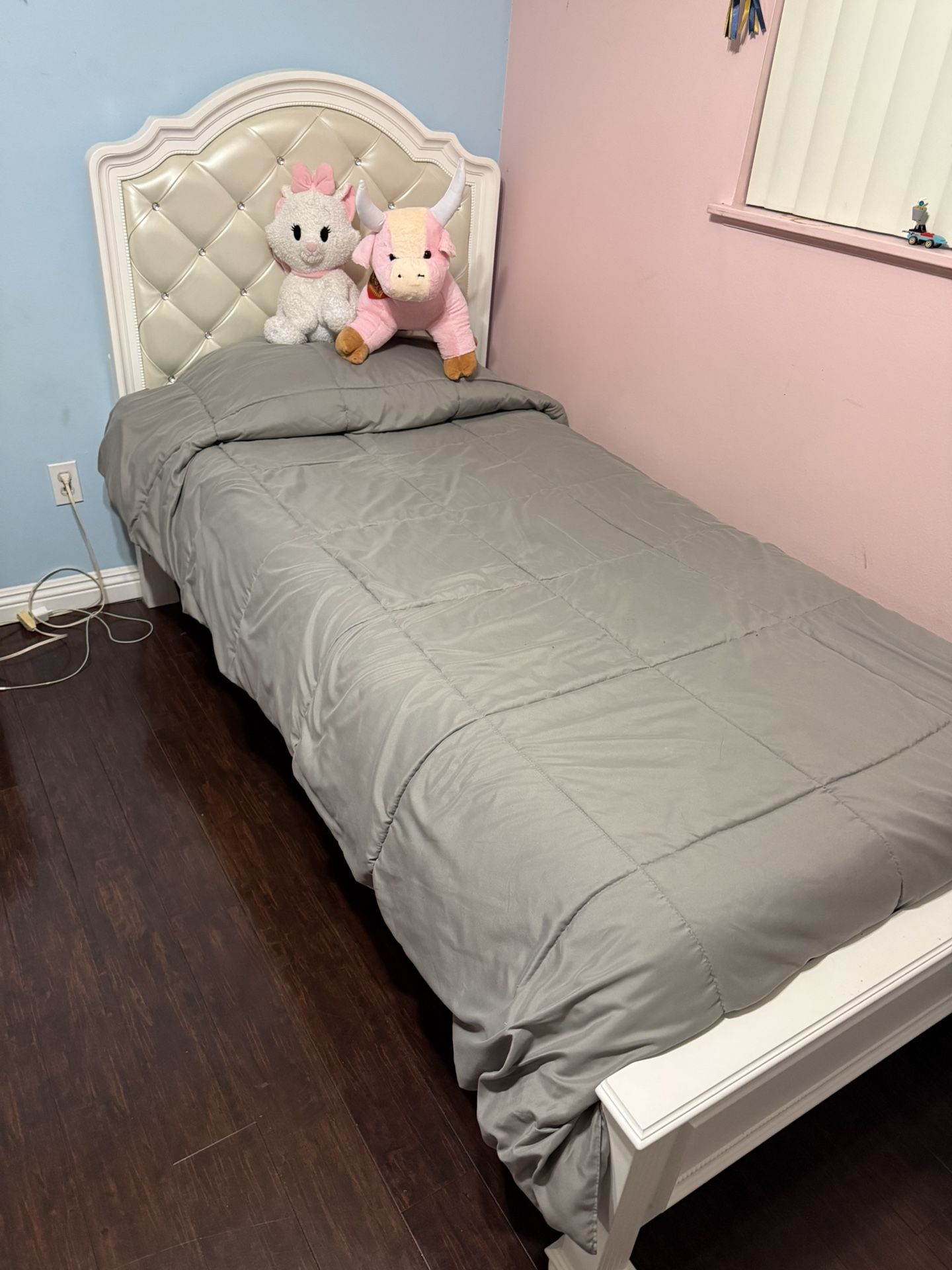 Twin Bed Set With Mattress Included