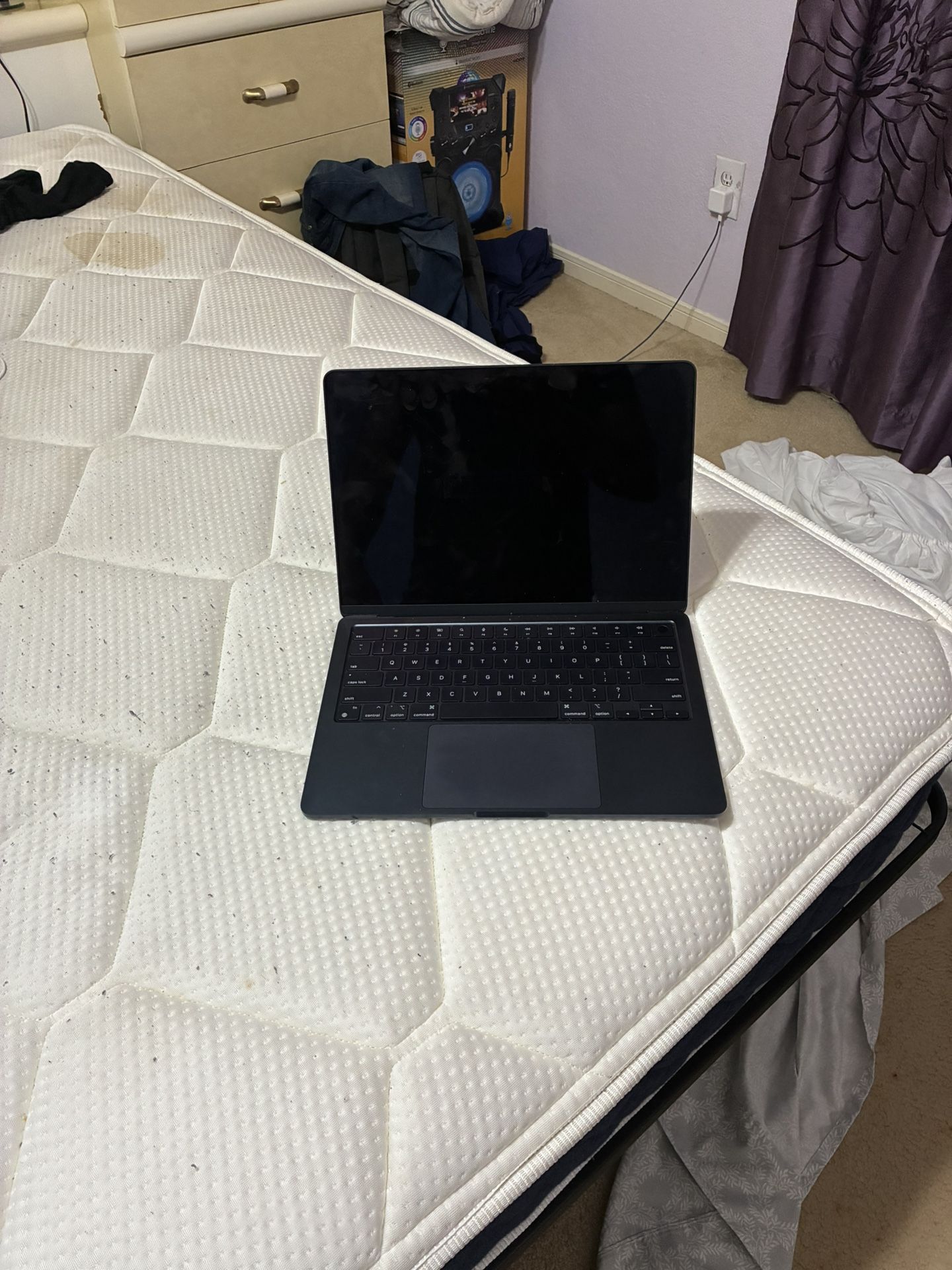 MacBook Air 13-inch, M3, 24GB/500GB