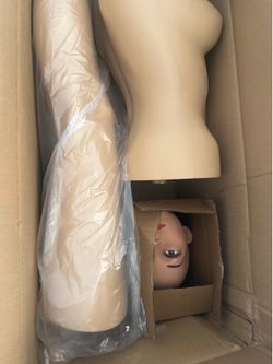 Female mannequin