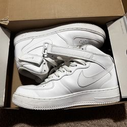 Af1 White Used Size 7 Youth!!!