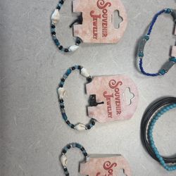 Bracelets 