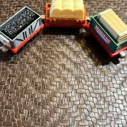 Thomas & Friends Take N Play Along TALKING TROUBLESOME TRUCK Train DIECAST