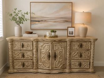 Dresser buffet credenza sideboard