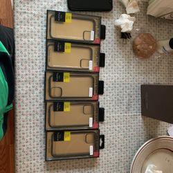 5 Clear Cases For iPhone 11 Pro 