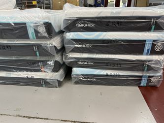 Queen mattress Tempurpedic Liquidation !