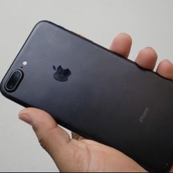 IPhone 7 Plus 32g Unlocked Mint Condition 