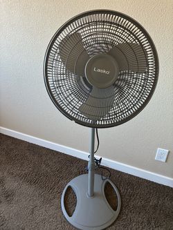 Lasko Cyclone 18-Inch Adjustable Oscillating Pedestal Fan