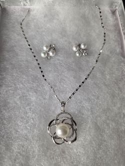 Earings and Necklace Set