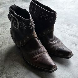 Ariat Defiance Studded Buckle Brown Leather Ankle Boots