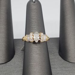 14kt Yellow Gold Diamond Ring