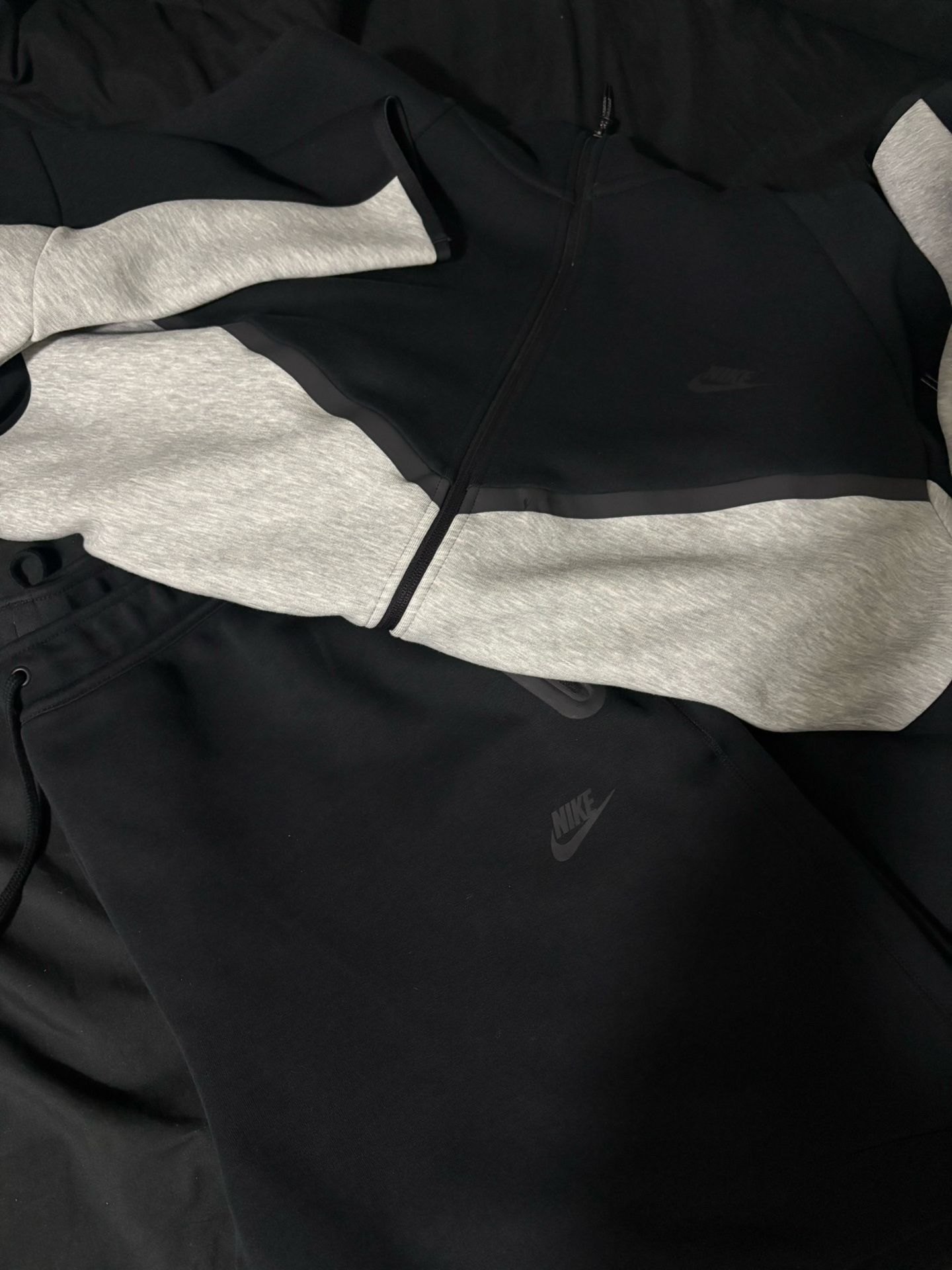 3XL NIKE TECH SUIT