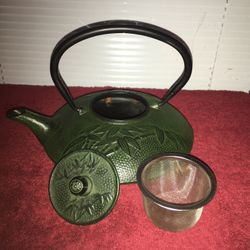 Beautiful Dark Green Japanese Style Bamboo Design Cast Iron Tea Kettle