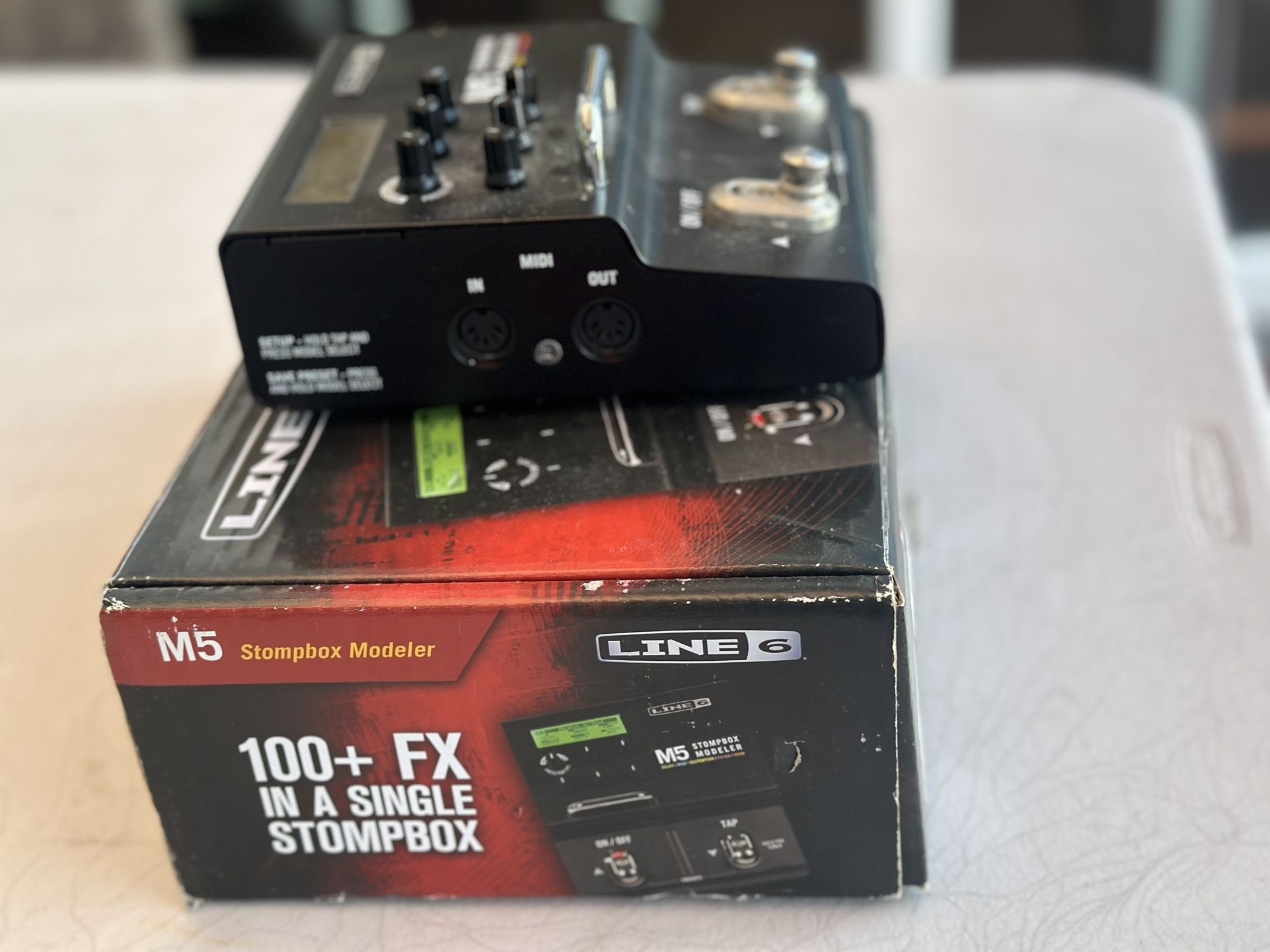 Line 6 M5 Stompbox Modeler Guitar Multi-Effects Pedal