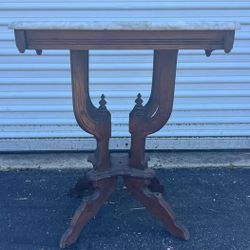 NY: Antique Victorian Eastlake Lamp Table