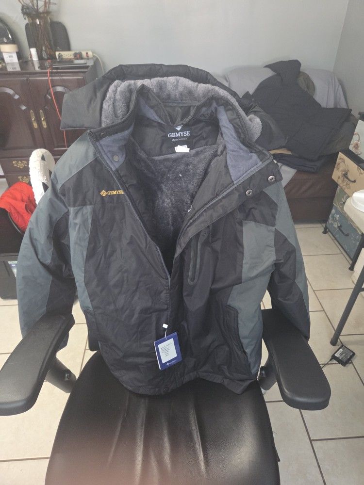 Gemyse jacket mens size medium US, Medium Canada Large UK and Large EU