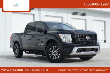 2023 Nissan Titan Crew Cab