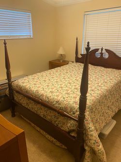 Wood Four-Poster Bed Frame with Queen Mattress