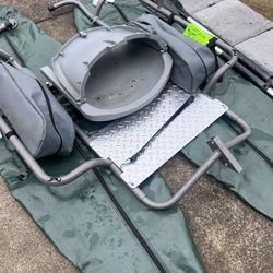 Pontoon Boat