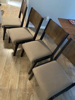 Set Of 4 Chairs