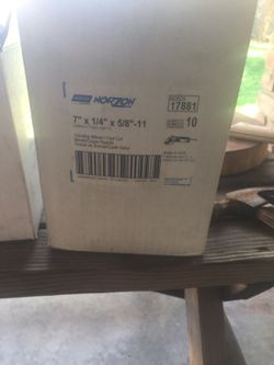 7 in grinding wheels new in box