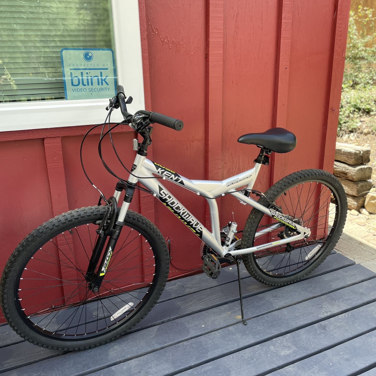 Shockwave mountain best sale bike