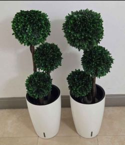 ** JUST REDUCED ** PAIR of 3ft Faux Boxwood Topiaries in 16in White Planters (2 for $100) @ Lasting Creations