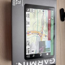 Garmin dēzl OTR1000 10” Truck GPS – Used (Excellent Condition)
