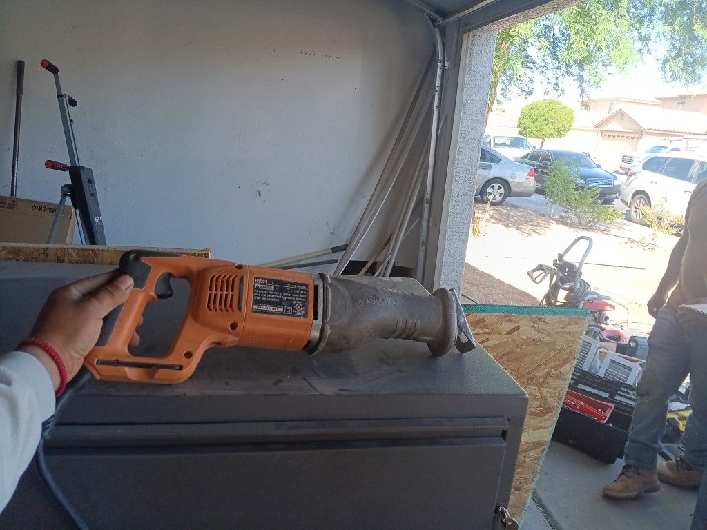 Ridgid Saw