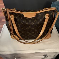 Authentic Louis Vuitton Estrella Purse
