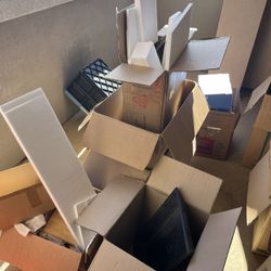 Moving boxes Free