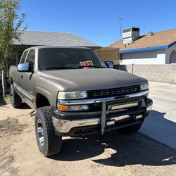 2001 Chevy Silverado LS 4x4 Short Bed Half Ton