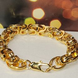 #2291, 18K GOLD PLATED SIGNED BYZANTINE BRACELET,  8 INCHES