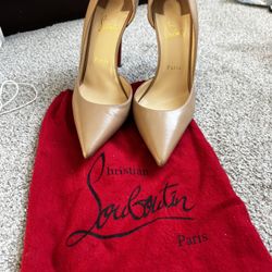 CHRISTIAN LOUBOUTIN Iriza Leather Pumps 100