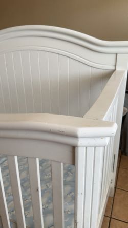 Sorelle Finley Elite 4-in-1 Convertible Crib