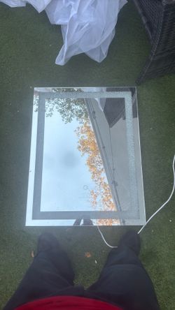 Vanity mirror