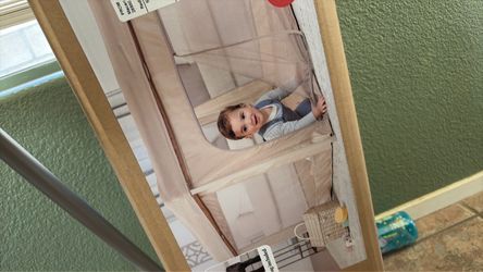 Baby Portable Folding Crib with Mesh Sides