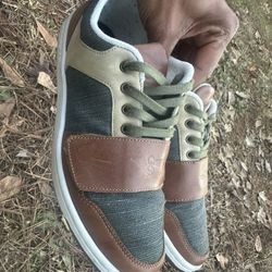 Creation Shoes Size 9 