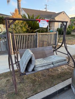 Free Yard Swing