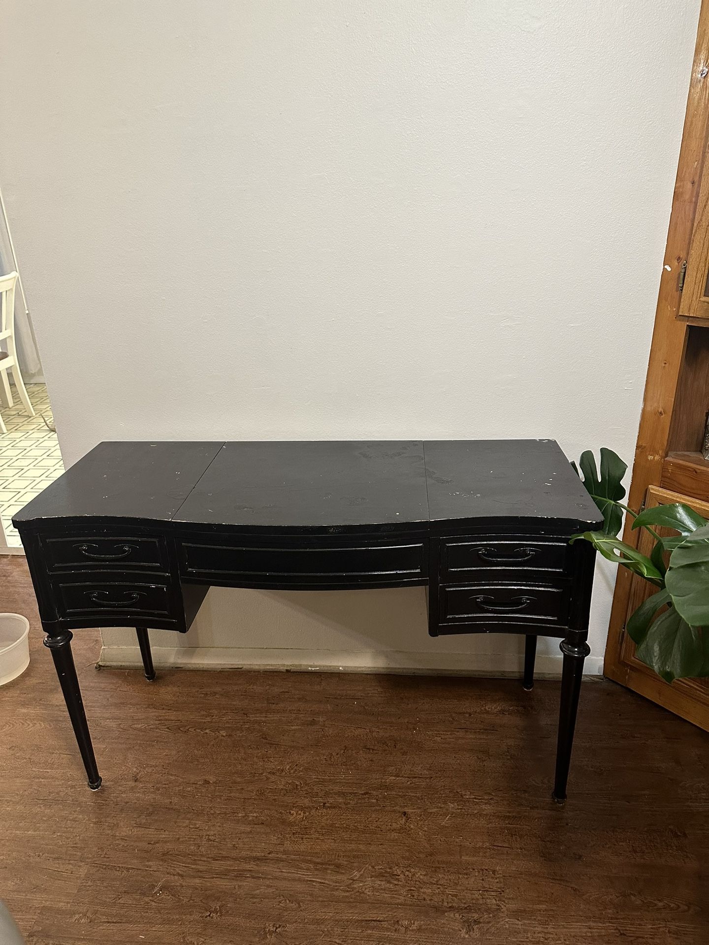 Antique Vanity Desk With Mirror