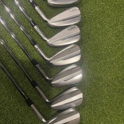 Ping i530 Irons 4-PW Black Dot 