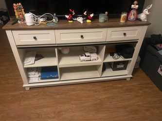 Tv stand
