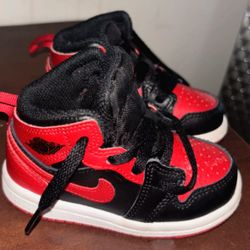 Jordan 1s , 5c