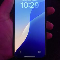 ✨📱 iPhone 13 – Blue – Perfect Condition – Locked 🔒💙