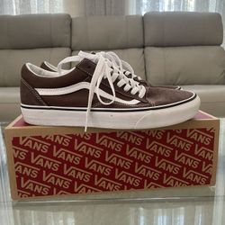 Classic Vans: Brown