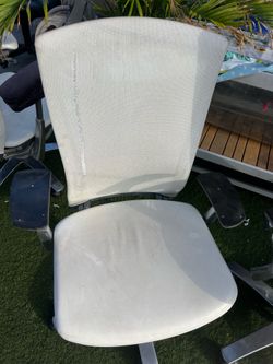 DESK CHAIRS 5$