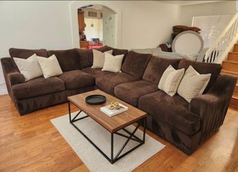 Ashley Furniture XL Sectional Sofa Like new