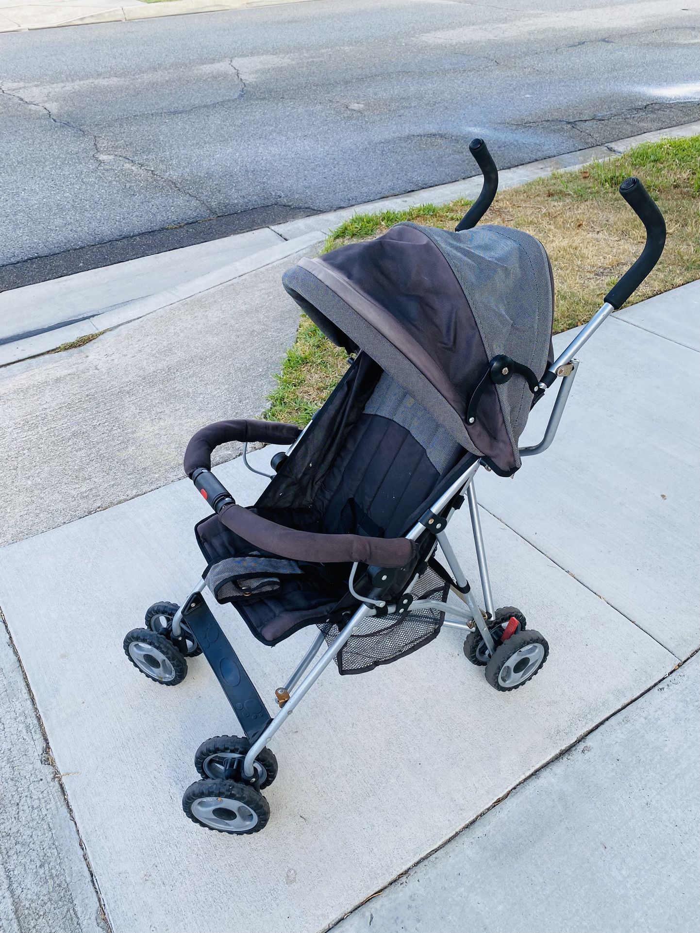 Stroller, foldable lightweight